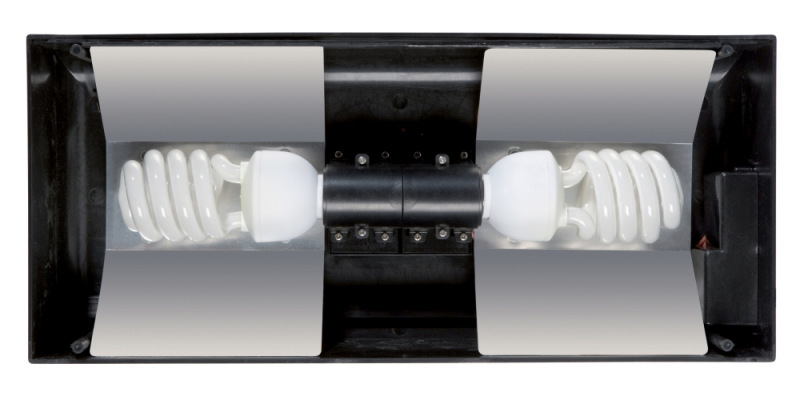 Exo Terra (Екзо Терра) Compact Top - Світильник для тераріуму (45х9х20 см) в E-ZOO