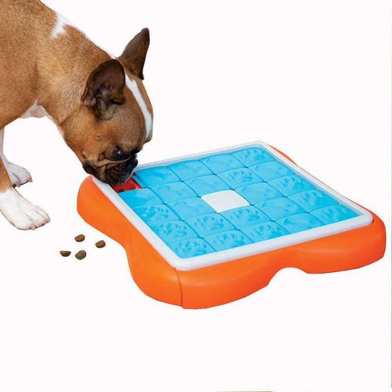 Nina Ottosson (Нина Оттоссон) Challenge Slider dog Puzzle - Интерактивная игрушка-головоломка «Пятнашки» для собак (37x37х5 см) в E-ZOO