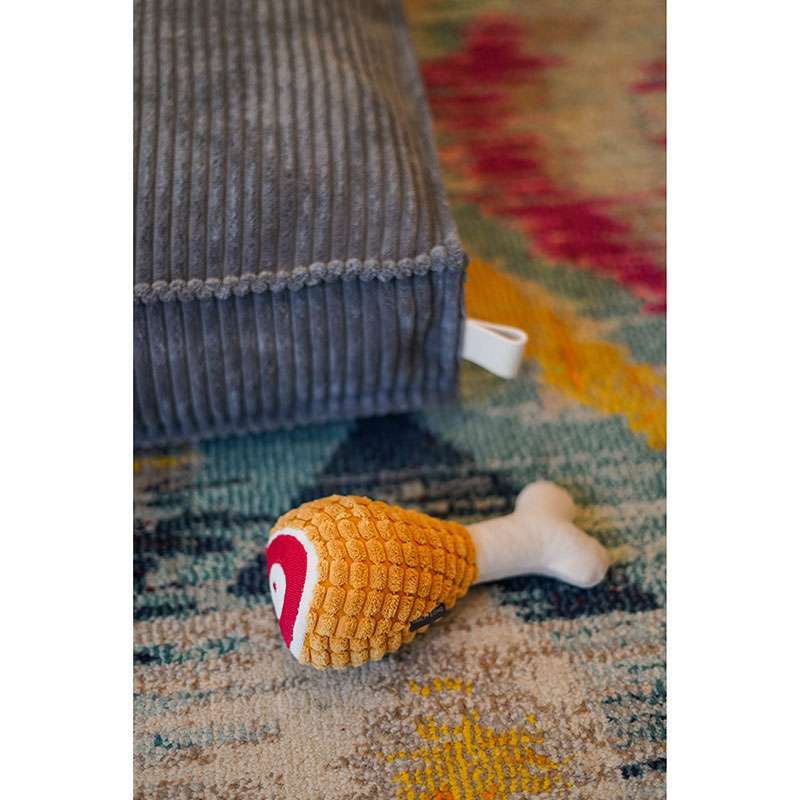 HARLEY & CHO (Харли энд Чо) Мягкая игрушка из ткани Окорок для котов и собак всех размеров (10х22 см) в E-ZOO