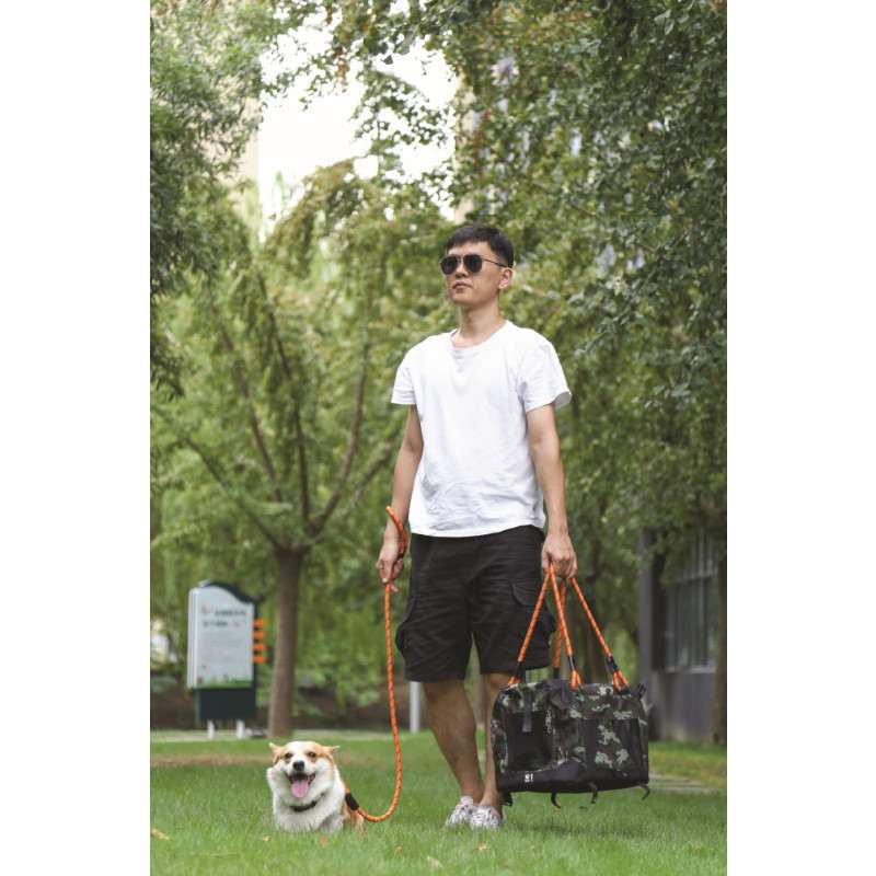 M-Pets (М-Петс) Remix Travel Carrier 2in1 Camouflage - Складная камуфляжная сумка-переноска с поводком в комплекте для собак малых пород и котов весом до 4,5 кг (41х28х28 см) в E-ZOO