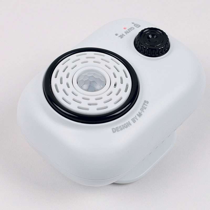 M-Pets (М-Петс) AirFresh Deodorizer – Очиститель-дезодоратор воздуха с автоматической системой включения (9x6,5x5 см) в E-ZOO