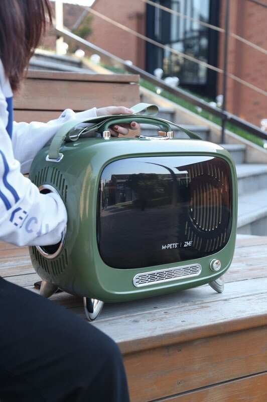 M-Pets (М-Петс) Sixties TV Pet Carrier – Переноска ТВ 60-х для котів та собак дрібних порід і гризунів (44,7x26,6x38,4 см) в E-ZOO