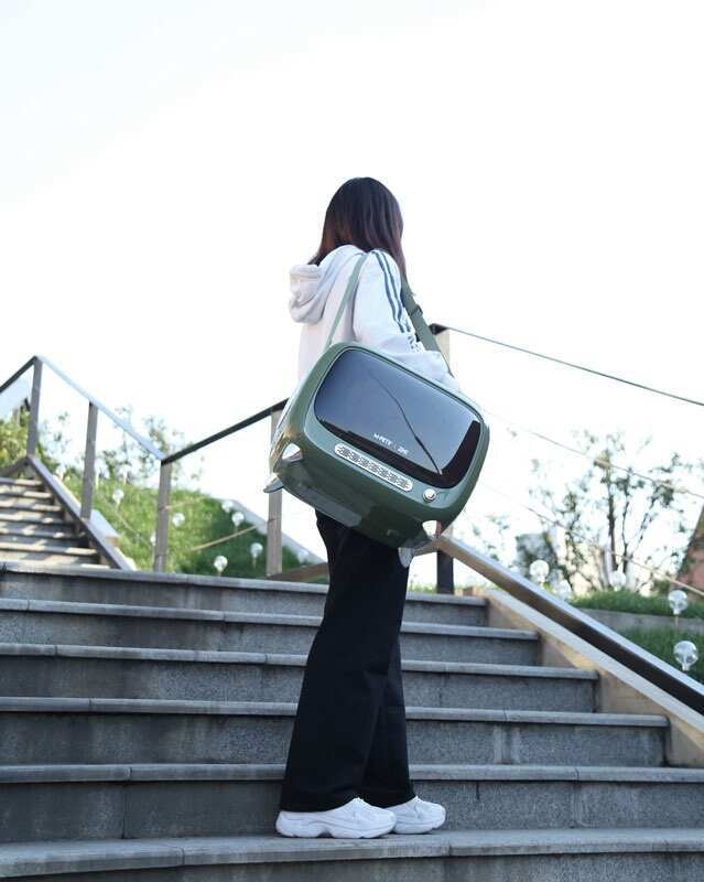M-Pets (М-Петс) Sixties TV Pet Carrier – Переноска ТВ 60-х для котів та собак дрібних порід і гризунів (44,7x26,6x38,4 см) в E-ZOO