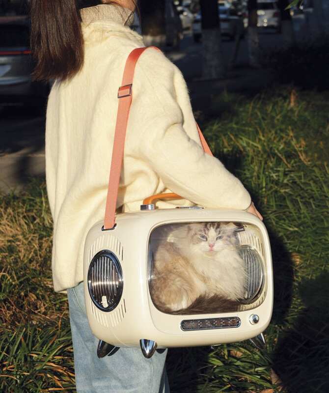 M-Pets (М-Петс) Sixties TV Pet Carrier – Переноска ТВ 60-х для котів та собак дрібних порід і гризунів (44,7x26,6x38,4 см) в E-ZOO