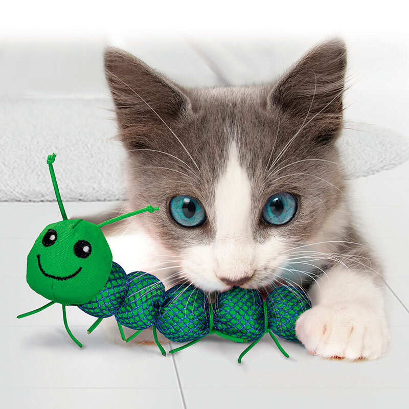 KONG (Конг) Nibble Critters Catnipillar - Игрушка Гусеница с кошачьей мятой для котов различного возраста (17х10х4 см) в E-ZOO